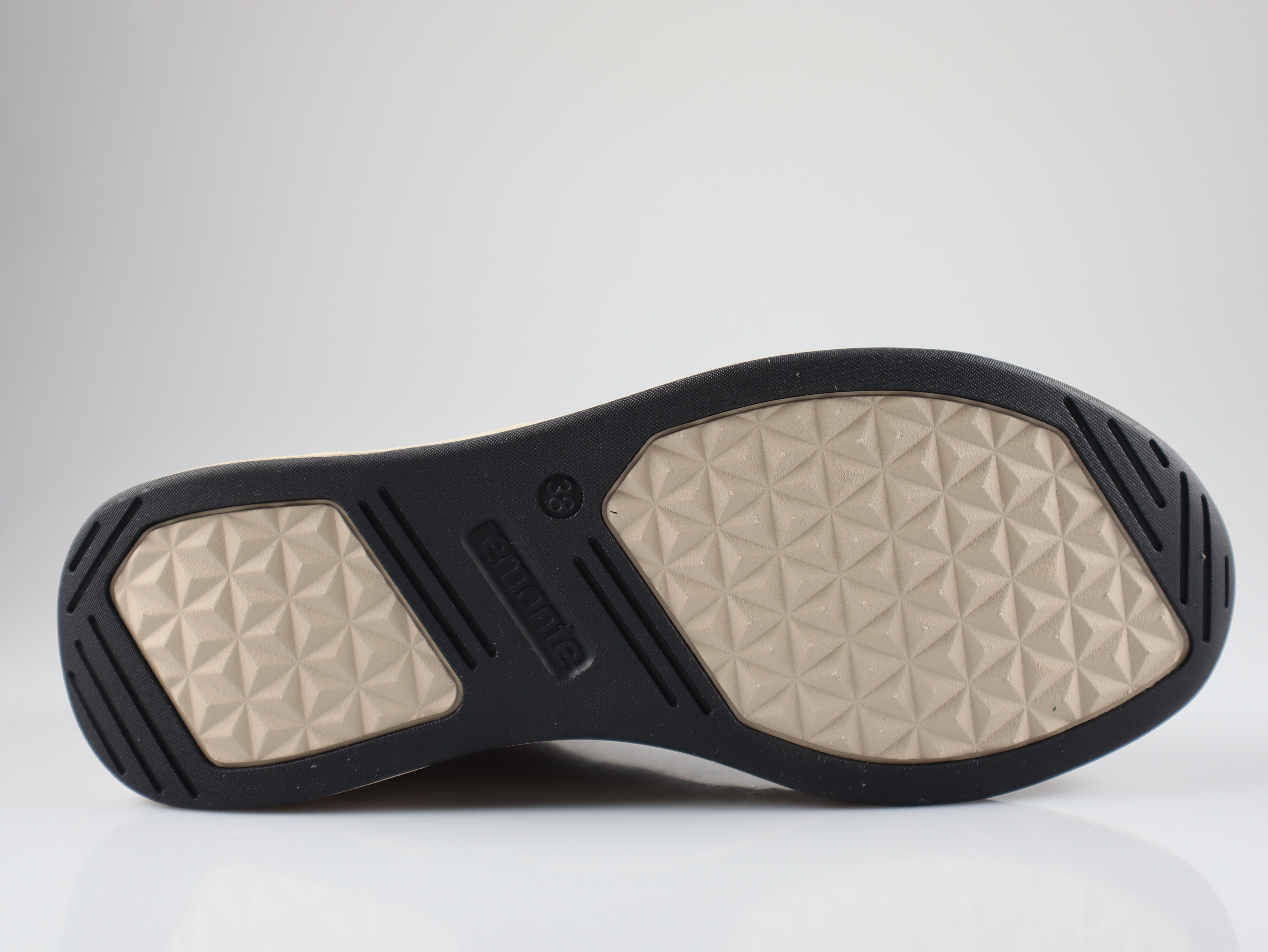 Remonte - D3V71-45