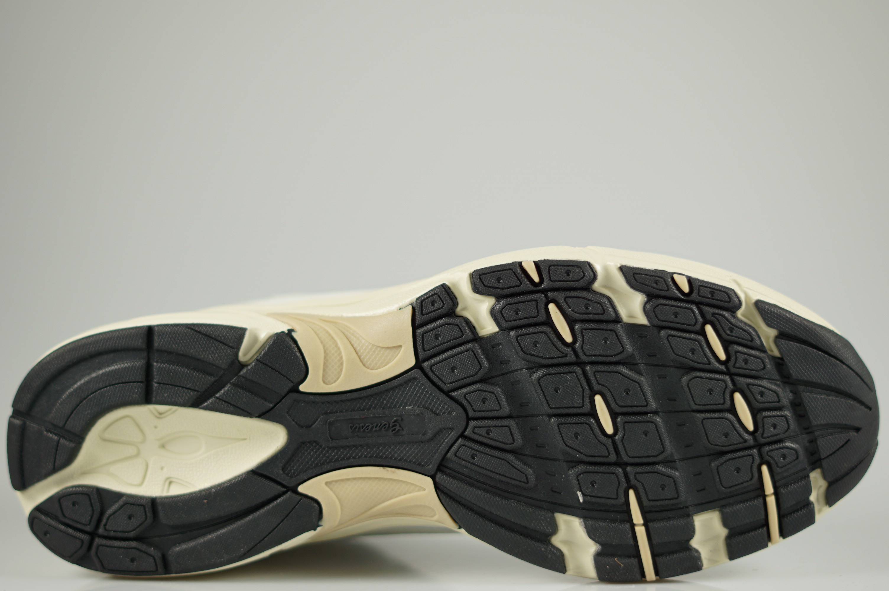 Genesis Footwear - G-Ecco'99 Paddy Mesh White/Whine