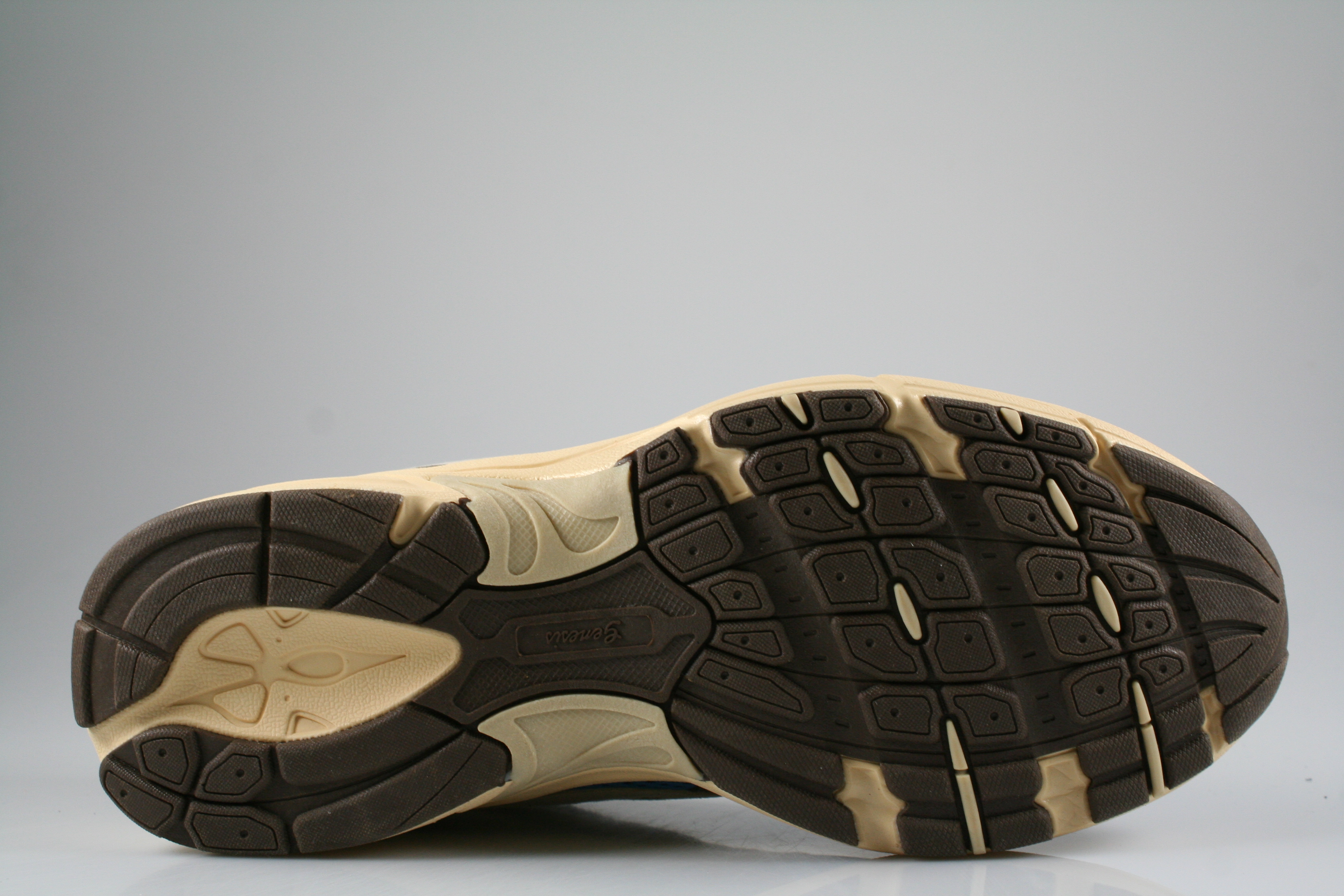 Genesis Footwear - G-Eco`99 Contra Mesh Coffee Royal