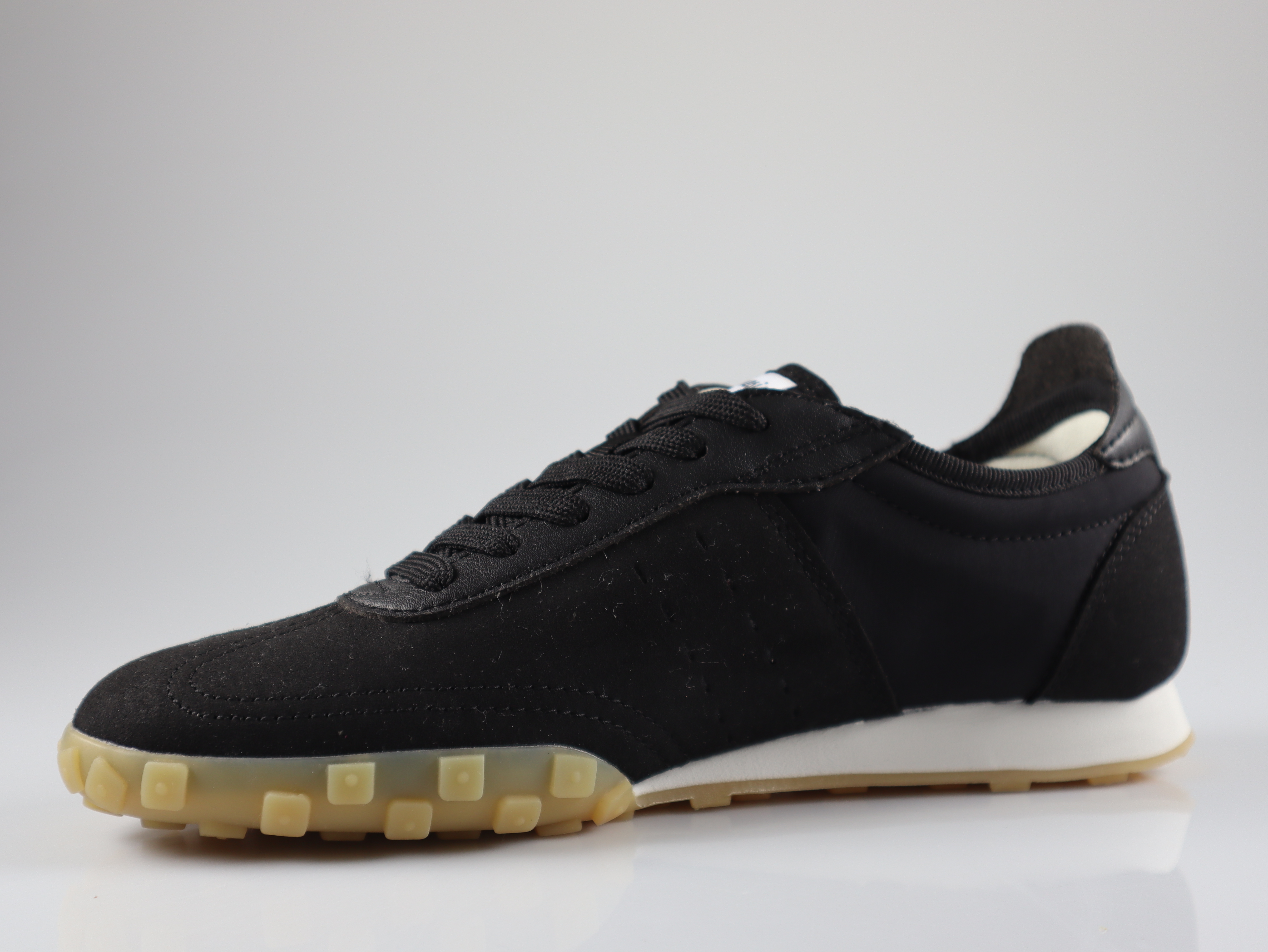 Genesis Footwear - 1006209