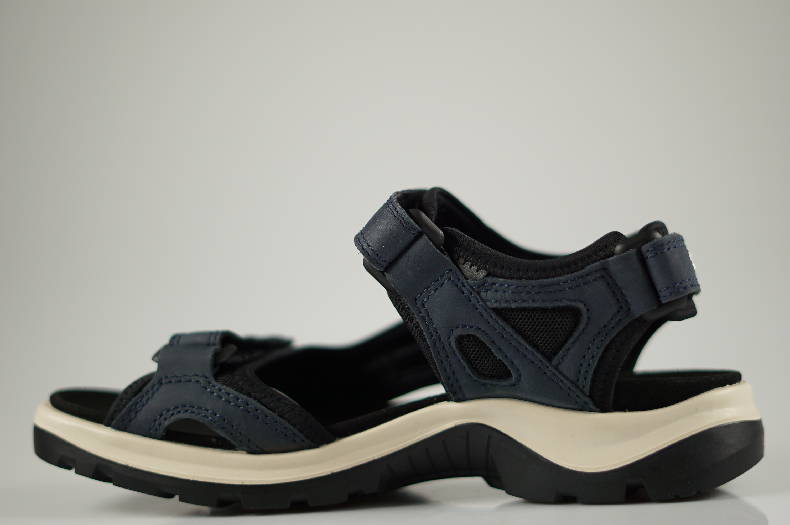ECCO - 069563/02038