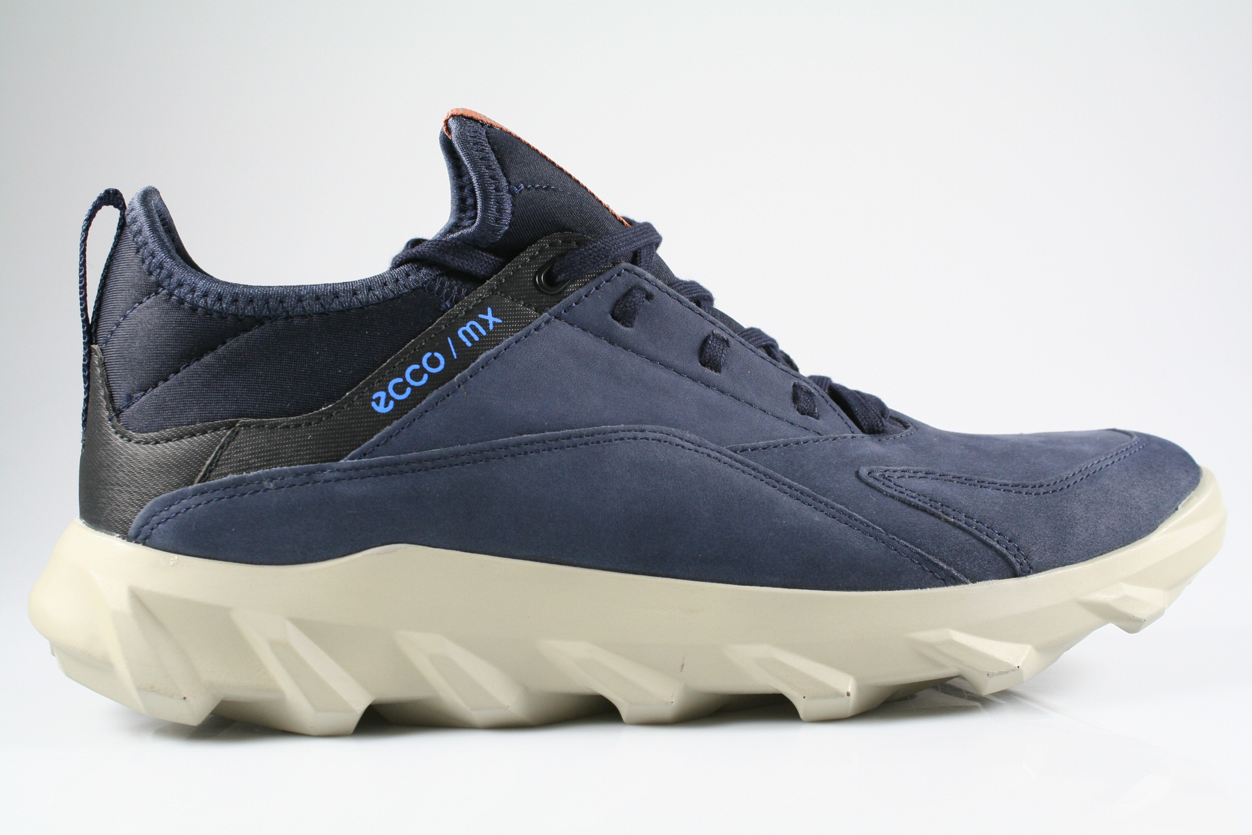 ECCO - 82018402303