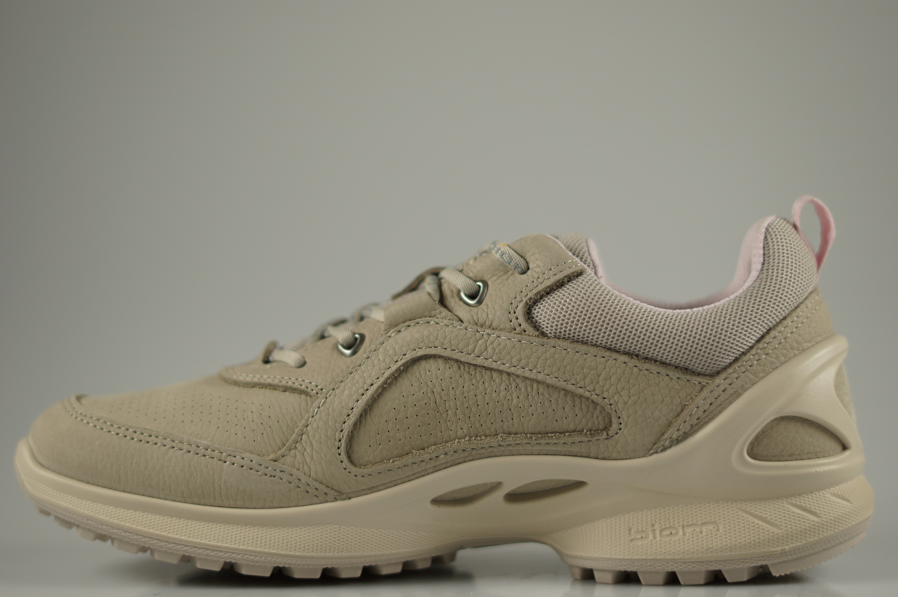 ECCO - 850813/02163