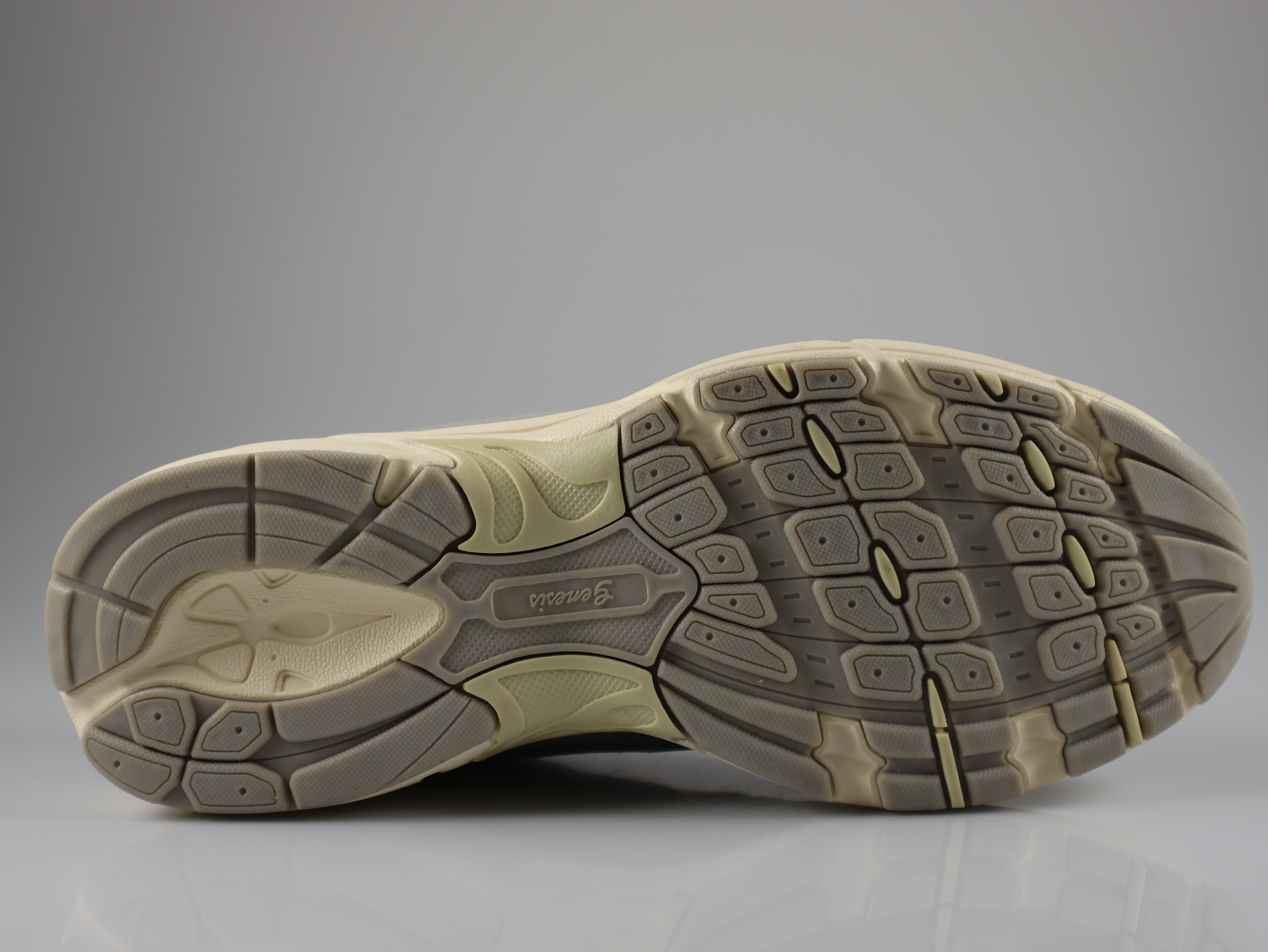 Genesis Footwear - 1006253