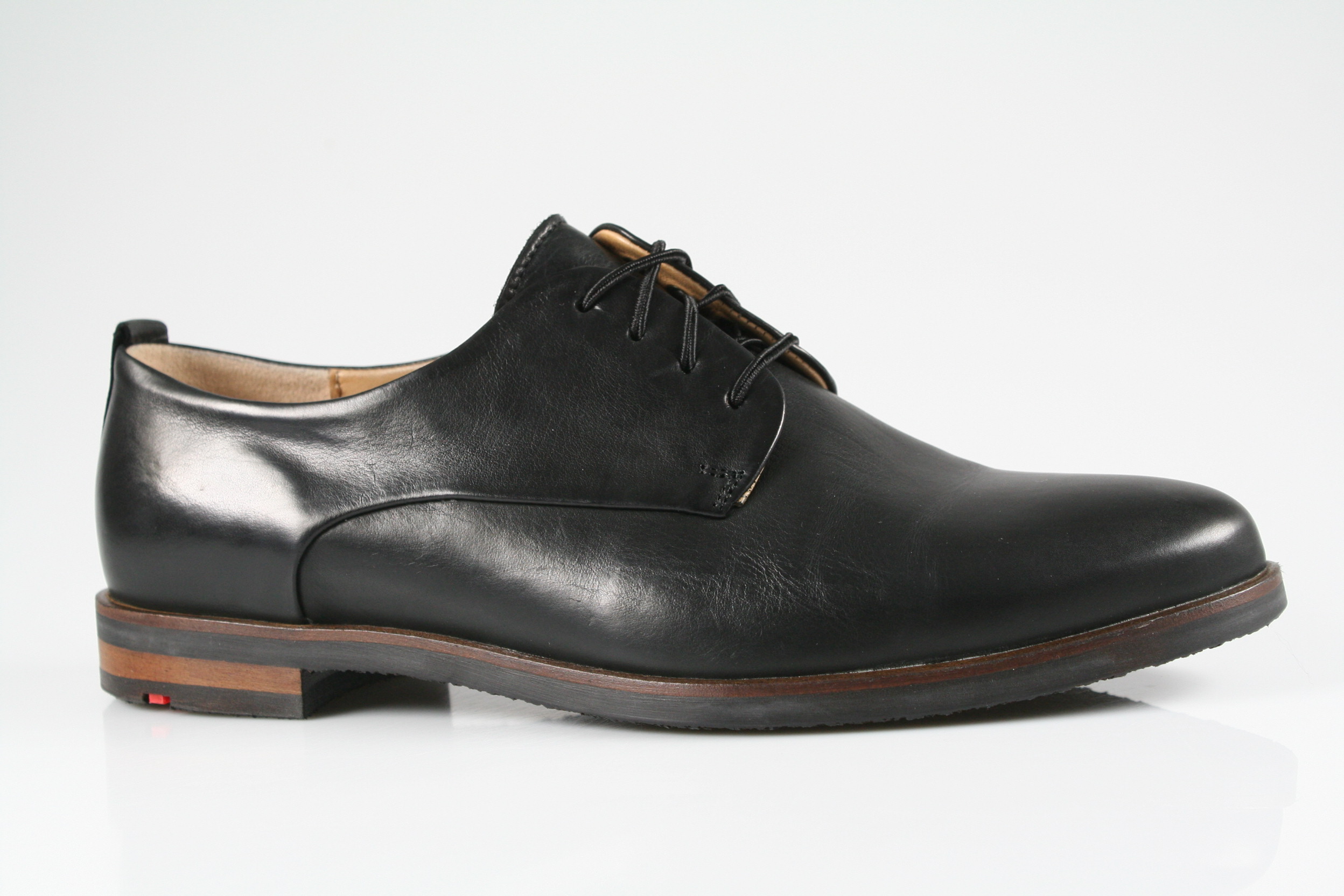 LLOYD - 2732500