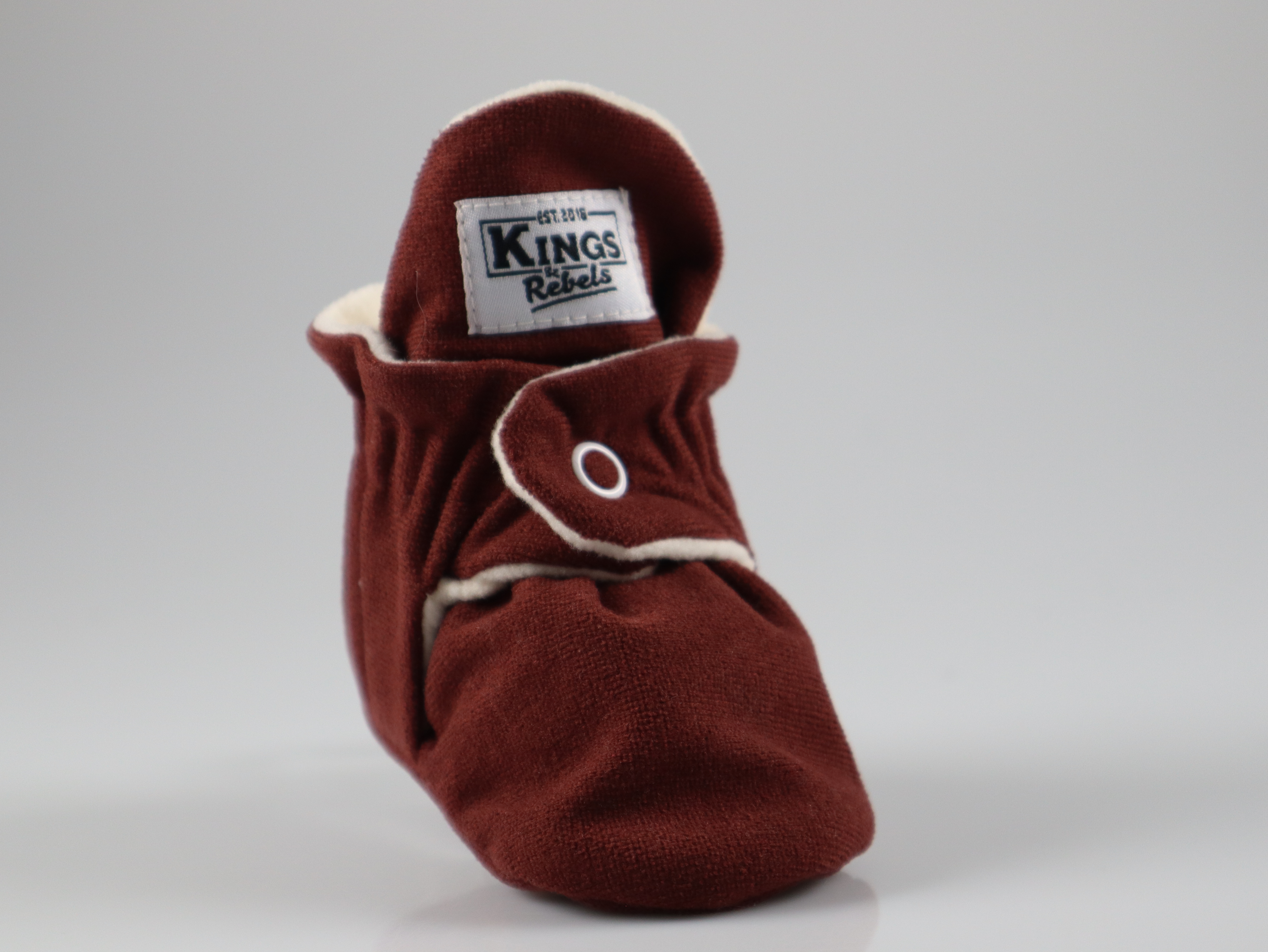 The Kings & Rebels Company - Gamuza Cranberry