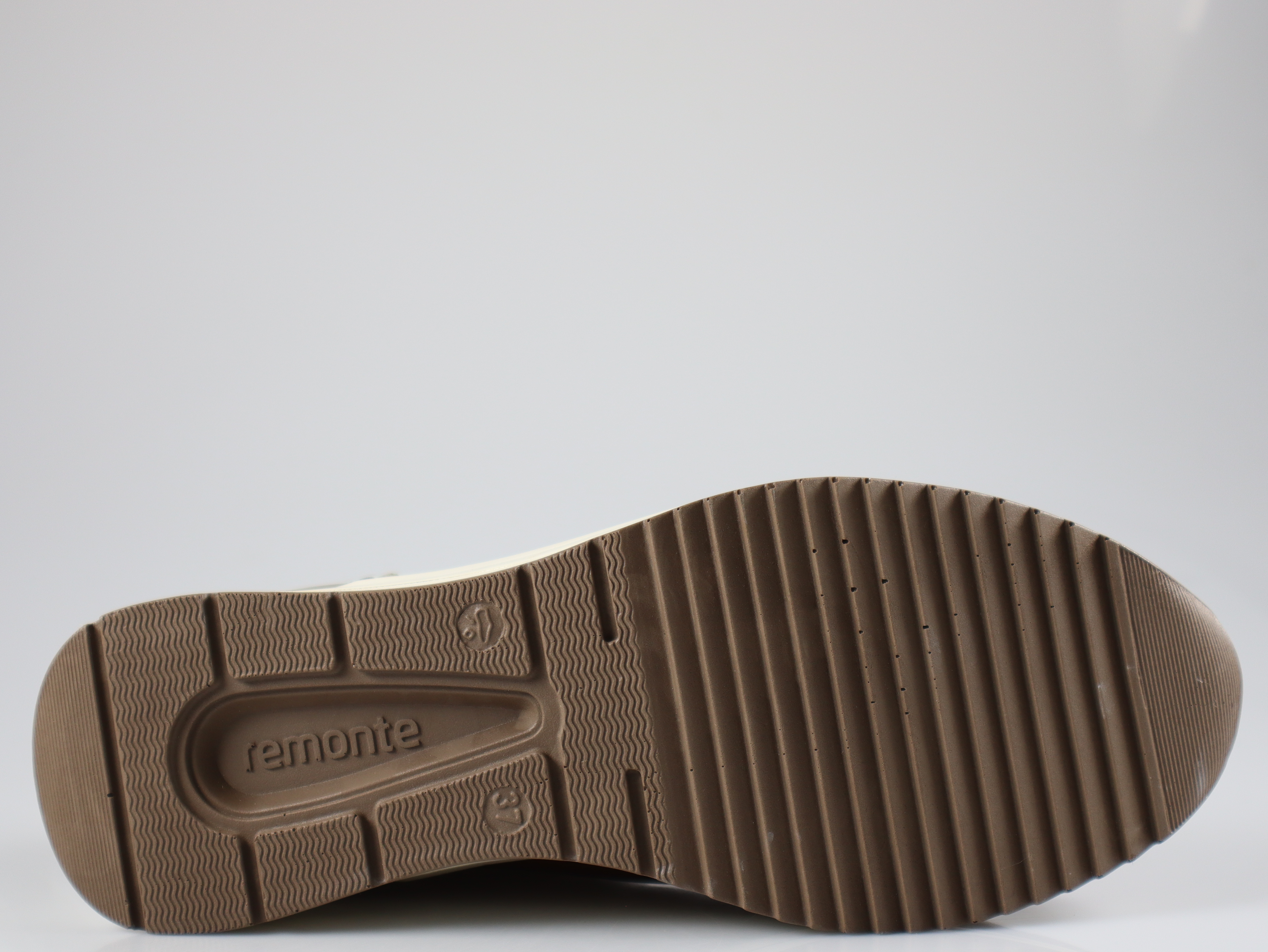 Remonte - D0T03-24