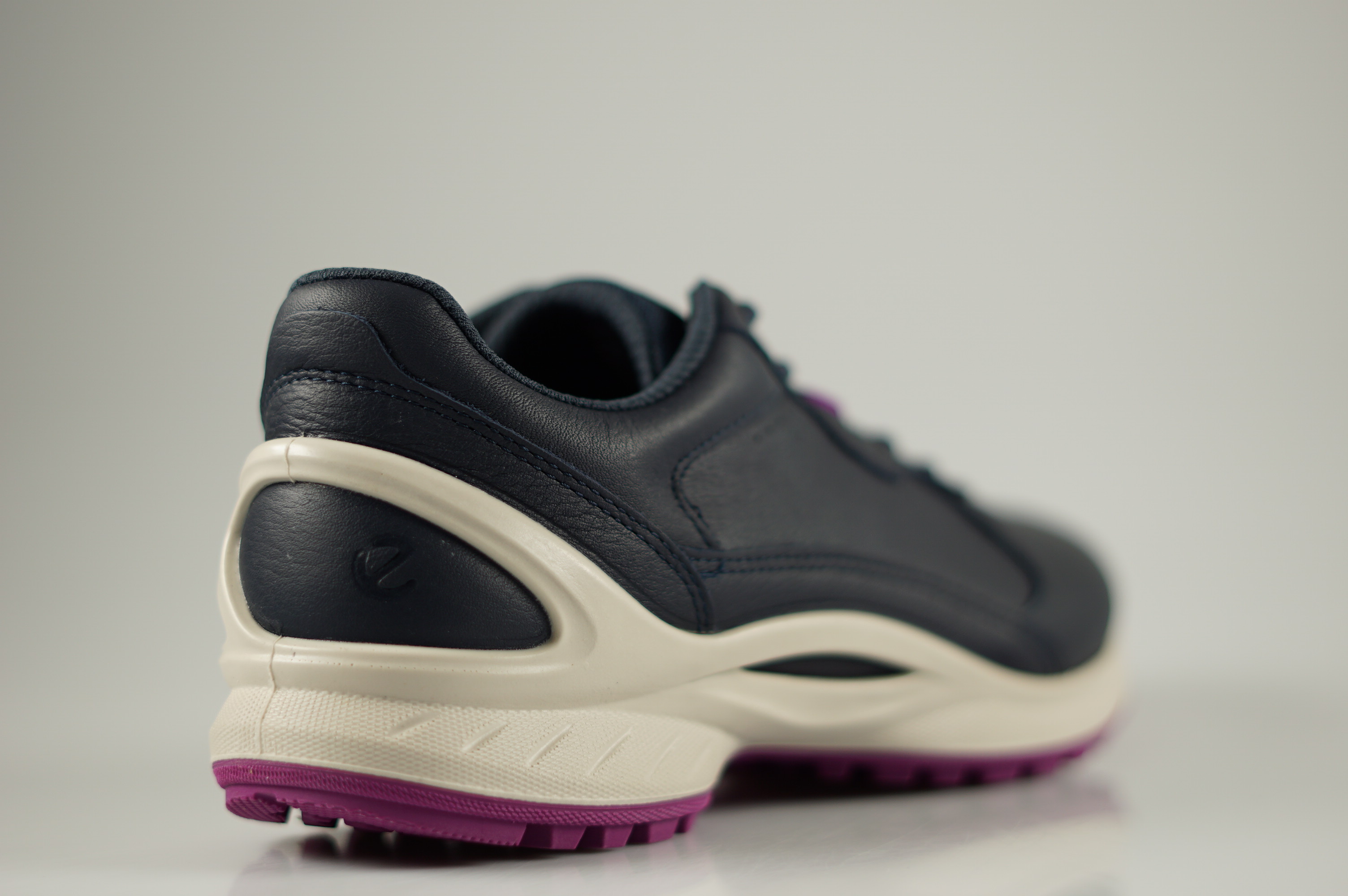 ECCO - 850803/01038
